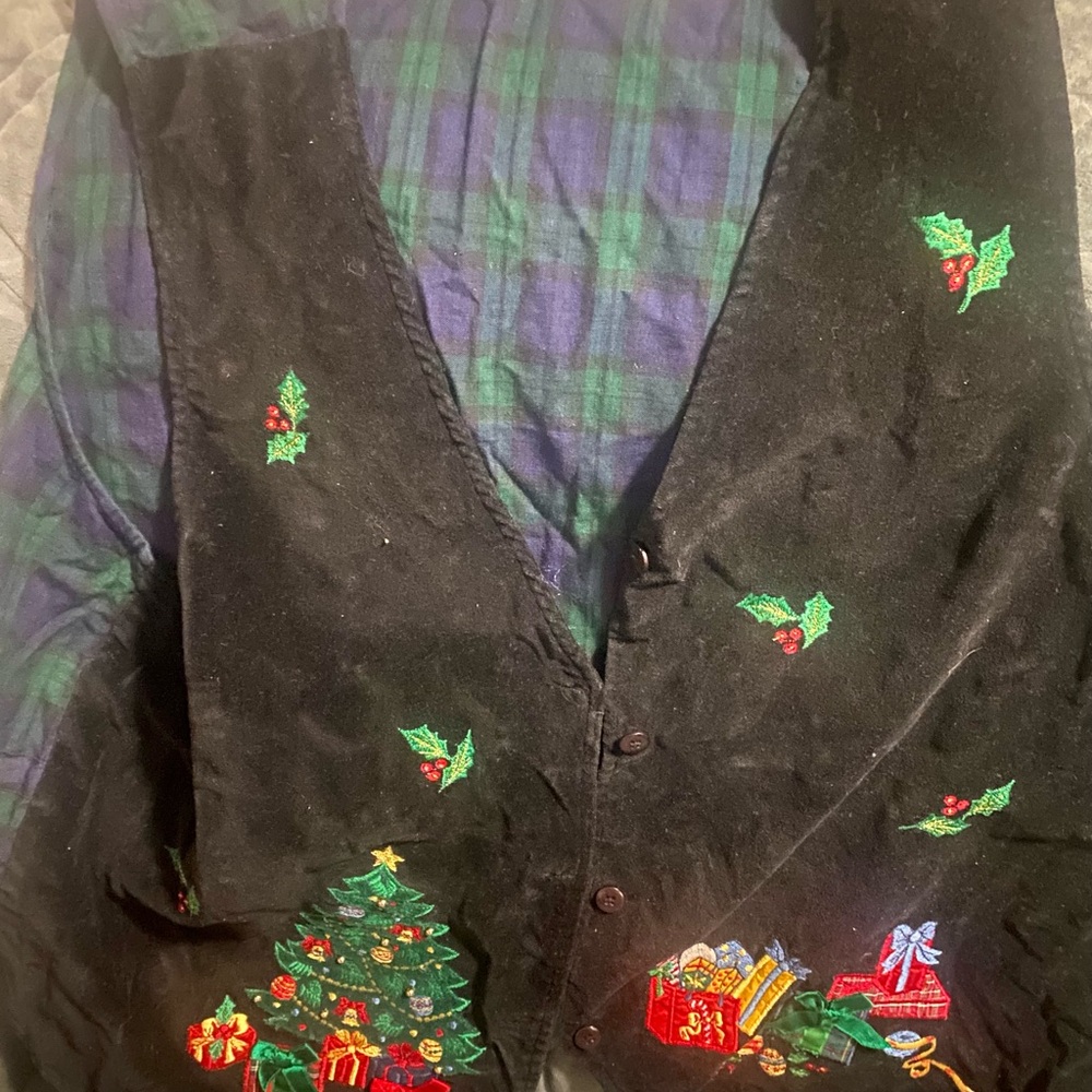 Festive Black Holiday velvet Vest with Embroidery’s